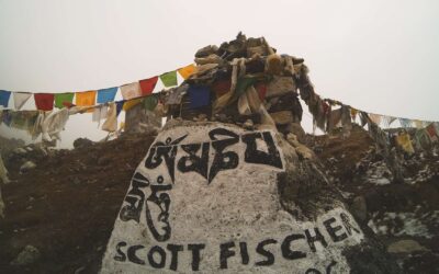 Day 7 – A Heart-Wrenching Stop at Thukla Pass and Scott Fischer’s Memorial (Part 2)