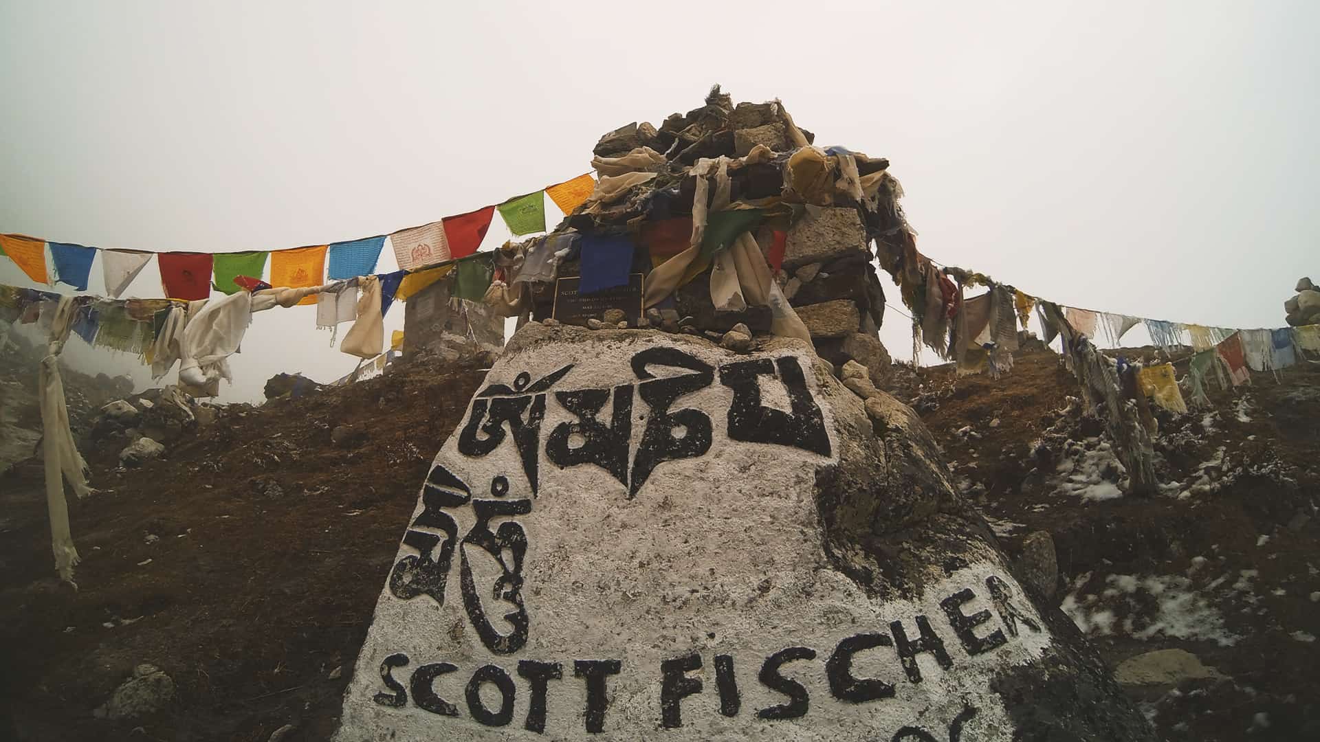 Day 7 – A Heart-Wrenching Stop at Thukla Pass and Scott Fischer’s Memorial (Part 2)