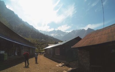 Day 12 (Part 2) – A Walk Through Lukla Town (Flying back to Kathmandu from Lukla Airport)